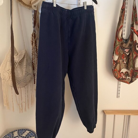 SOLD Cozy Sweatfleece Matching Set - Picture 2 of 6